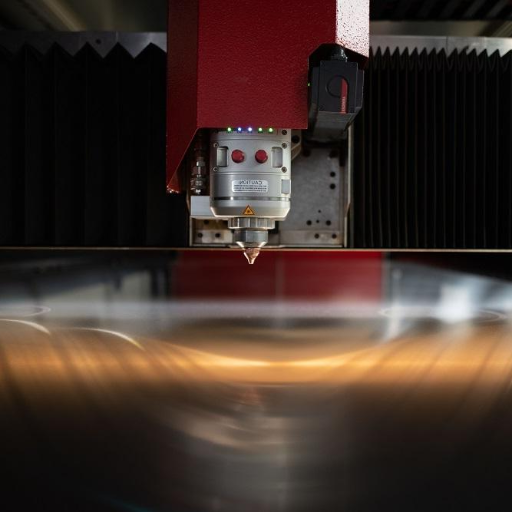 Choose the Right Fiber Laser Cutting Machine for Your Needs