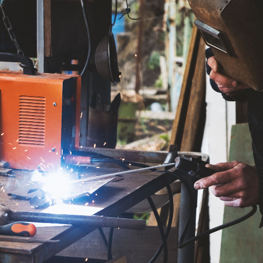 What Safety Measures Are Necessary When Operating a Laser Welding Machine?